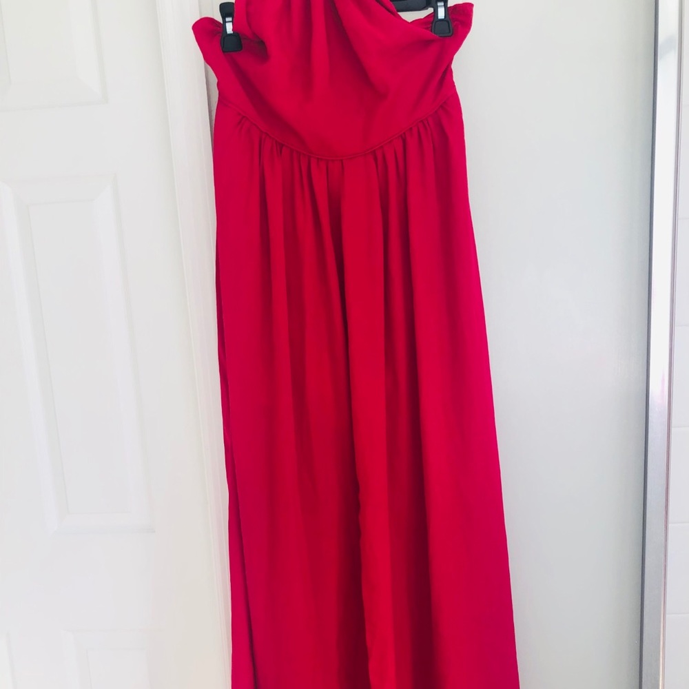 Beautiful halter dress new with tag